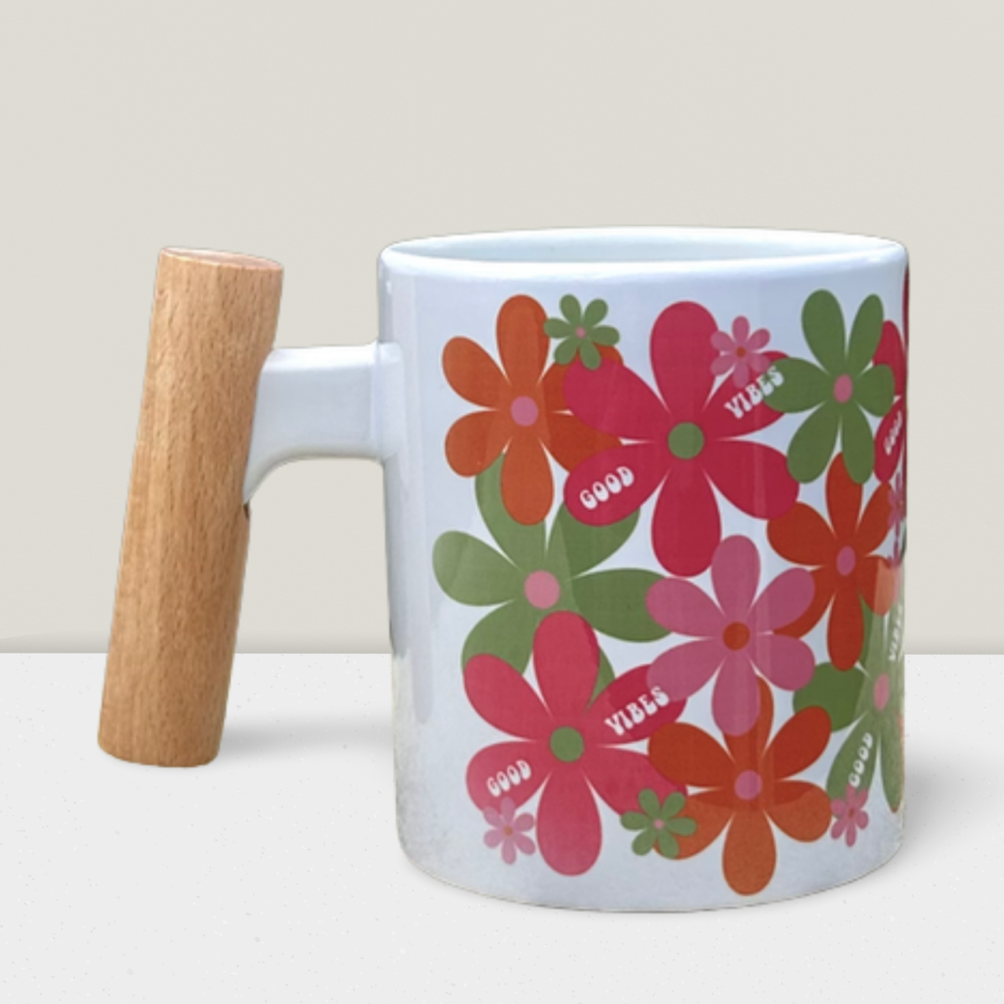 Caneca floral "good vibes" -presente personalizado