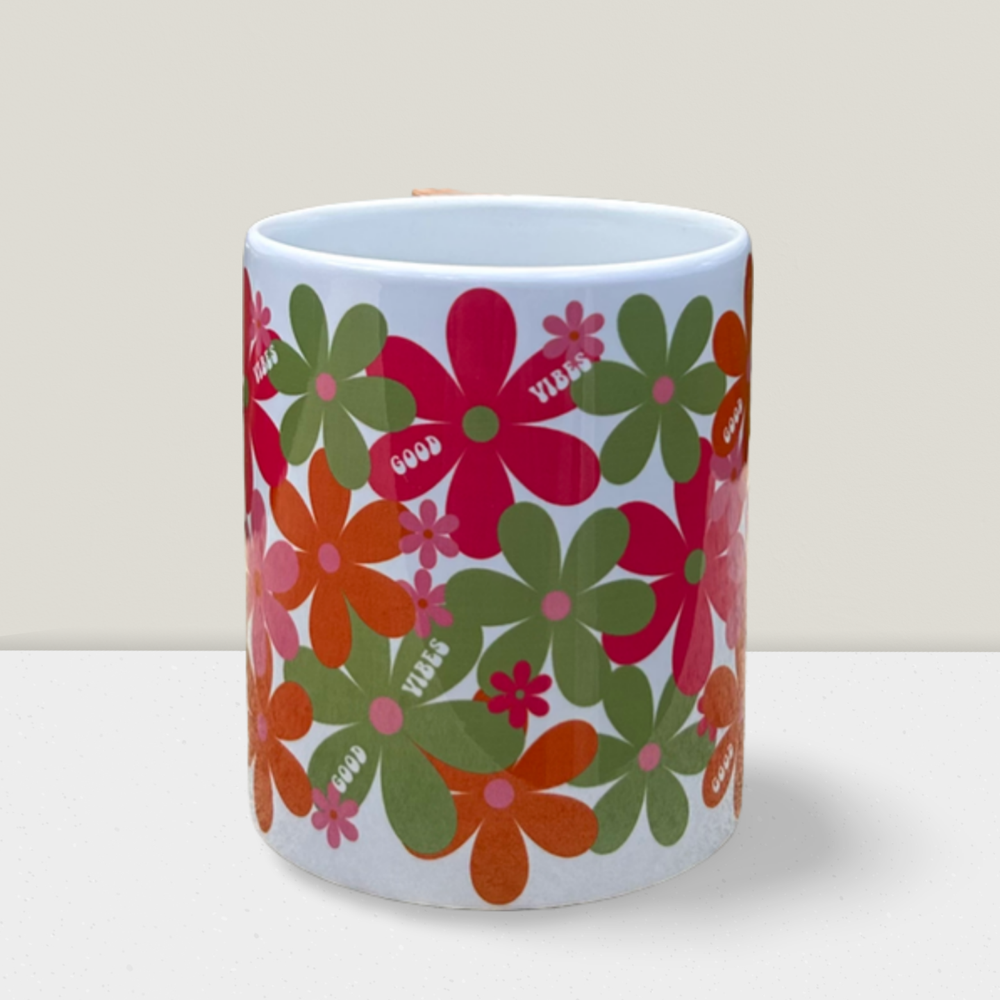 Caneca floral "good vibes" -presente personalizado