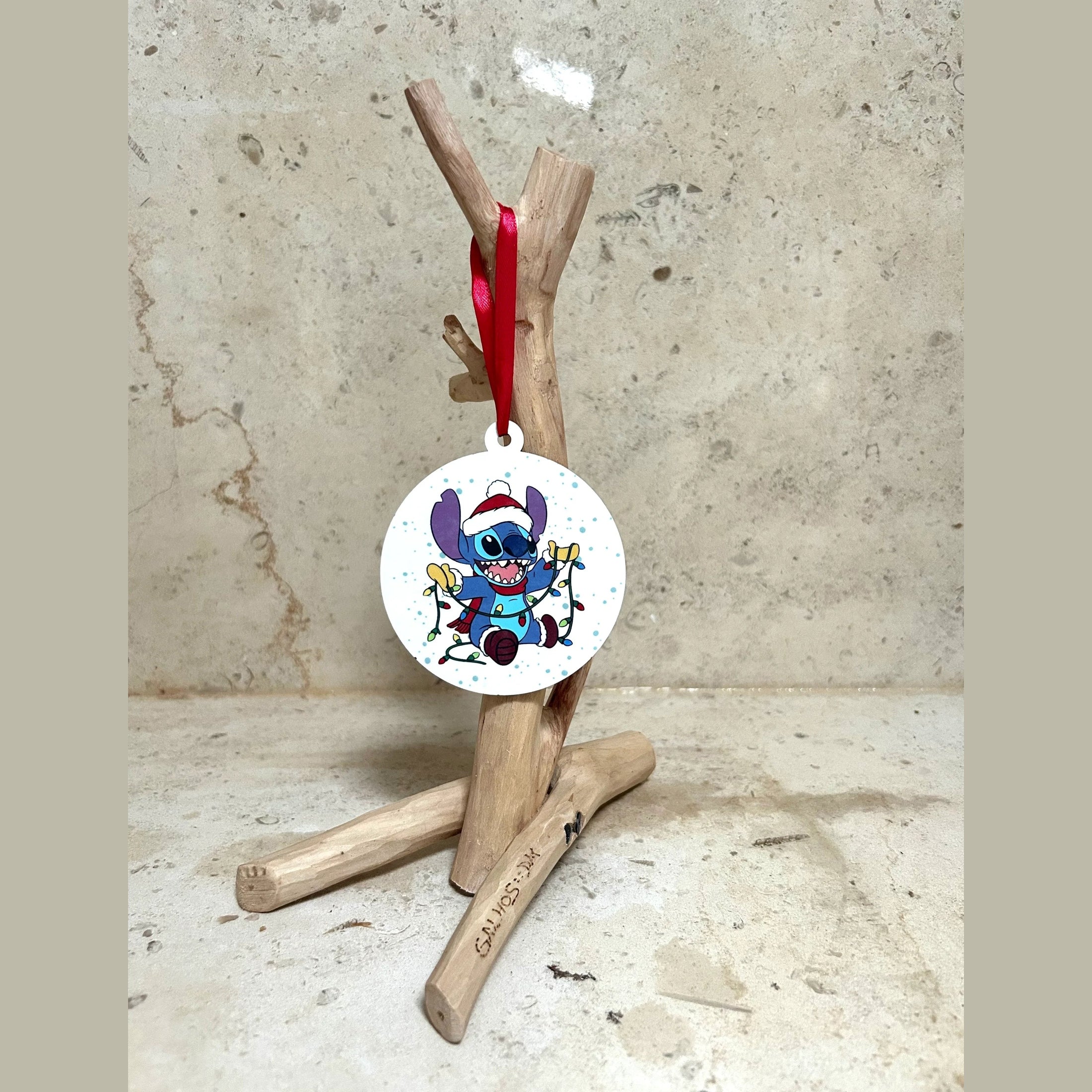 Bola de Natal Stitch Personalizada – Dupla Estampagem e Toque Único