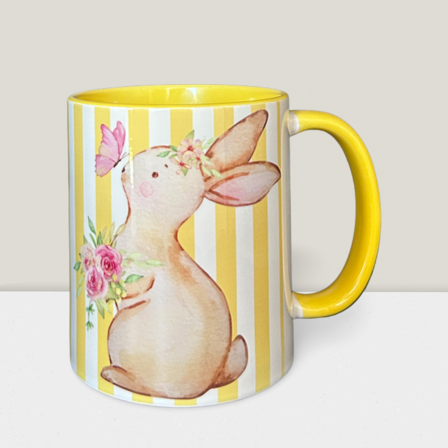 Caneca Páscoa Coelhinho com Flores | Caneca Cerâmica Amarela Presente Páscoa Primavera